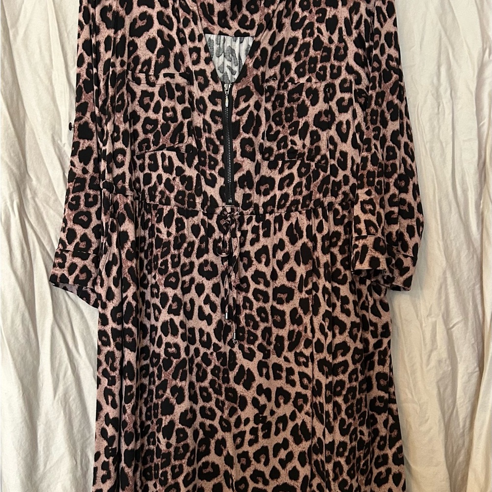 Torrid leopard Print Dress quater zip size 00